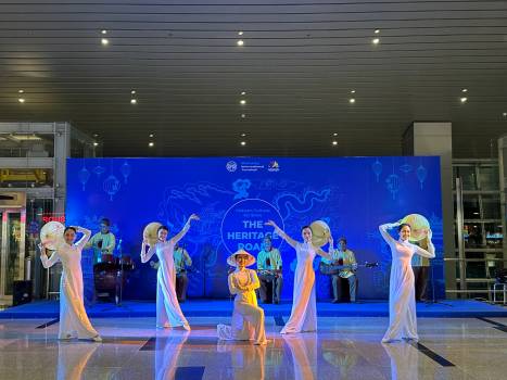 Nhà biểu diễn nghệ thuật cổ truyền Hội An tham gia chương trình “Con đường di sản” tại Nhà ga quốc tế Đà Nẵng