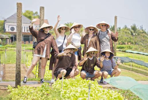 Đón Tết ở làng rau Trà Quế