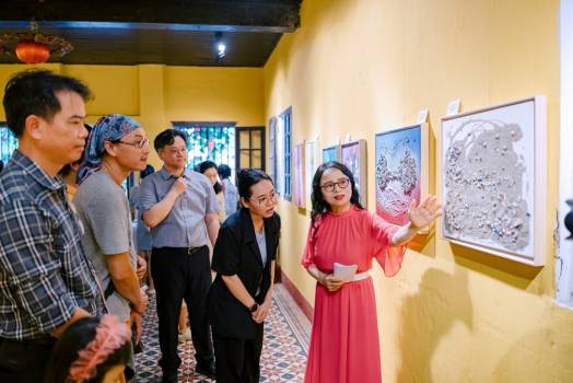 Đến Hội An, thưởng lãm tranh nghệ thuật của các nữ...