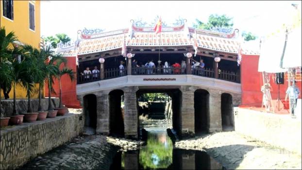 Từ vùng đất bom đạn trở thành điểm đến du lịch nổi...