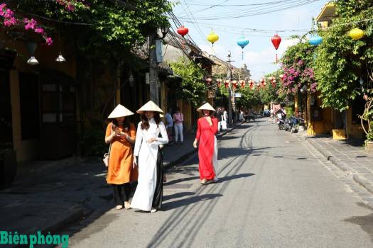 Giữ lửa làng nghề trong dòng chảy văn hóa du lịch