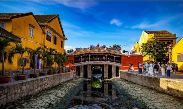 Hội An khẩn trương khôi phục sau bão lũ, sẵn sàng...