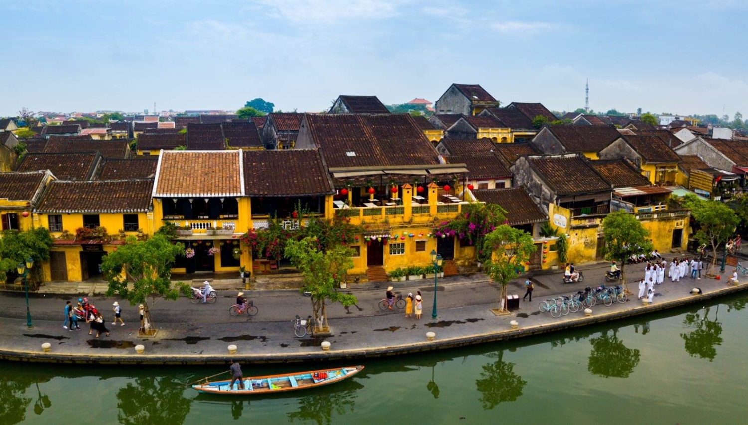 hoi an lot top 3 tim kiem noi bat chu de du lich nam 2024 cua google 20241223133358