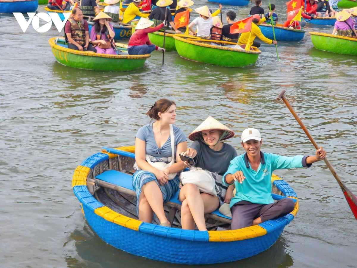 du khach rat thich kham pha