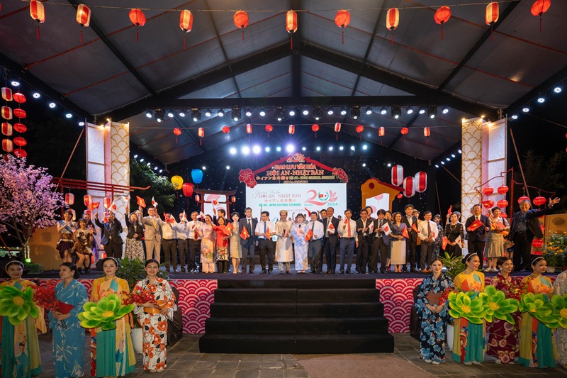 Du lich Hoi An giao luu van hoa 1